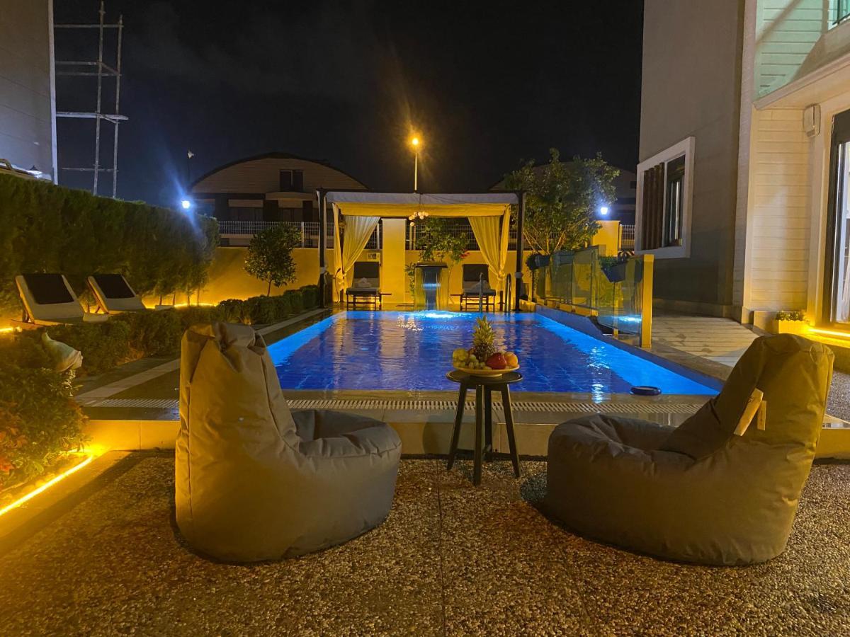 Villa Annabèll1 Havuzlu Jakuzili Triplex Lux villa Belek Esterno foto