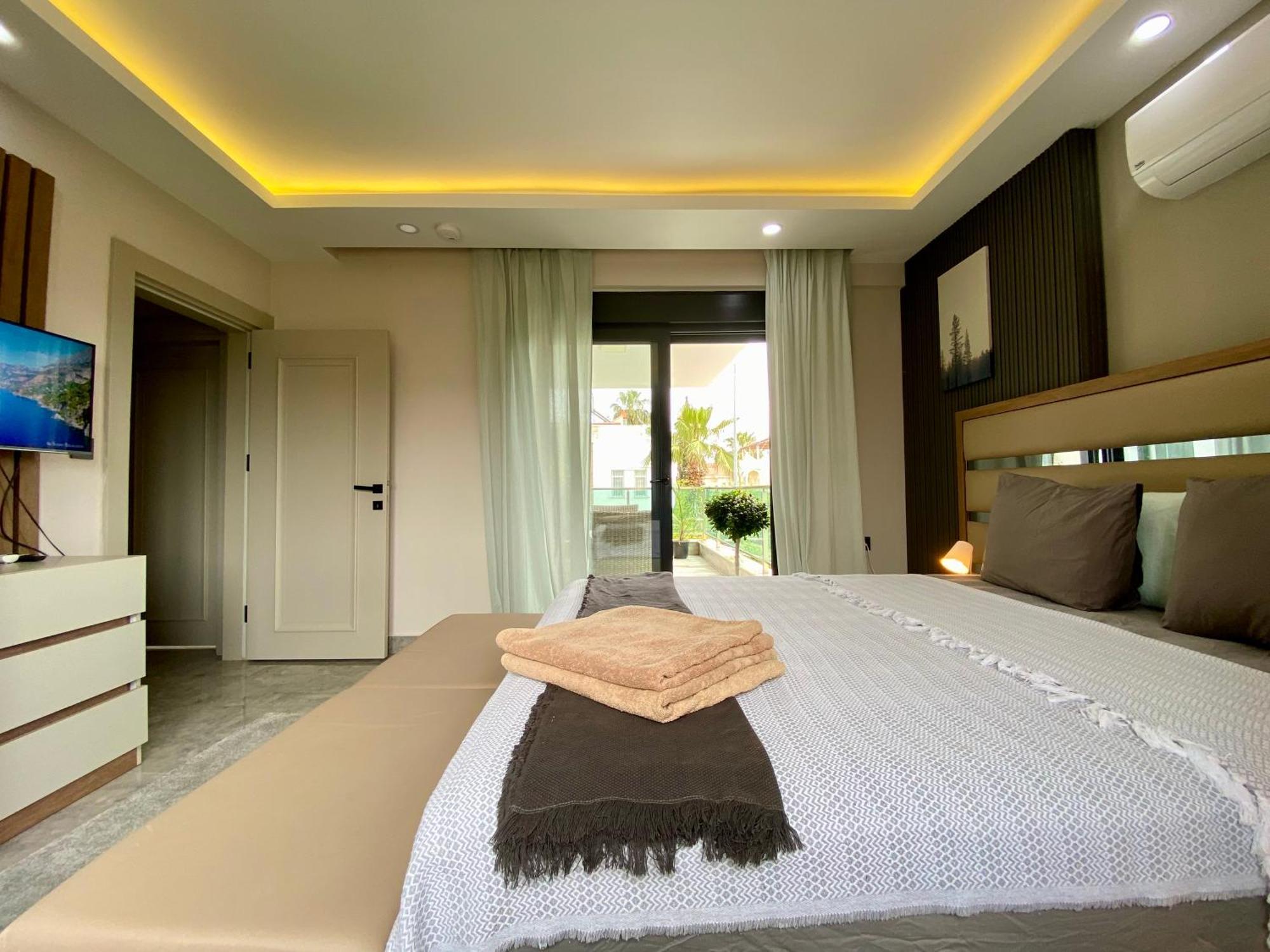 Villa Annabèll1 Havuzlu Jakuzili Triplex Lux villa Belek Esterno foto